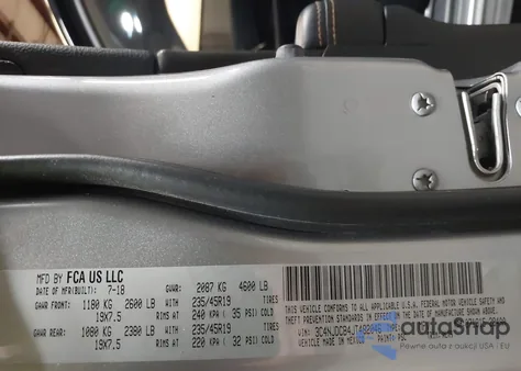 2018 Jeep Compass Limited 4X4 из США, поврежденный, VIN 3C4NJDCB4JT482046